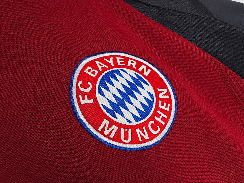 Bayern Munich Retro 01/02 Home Jersey