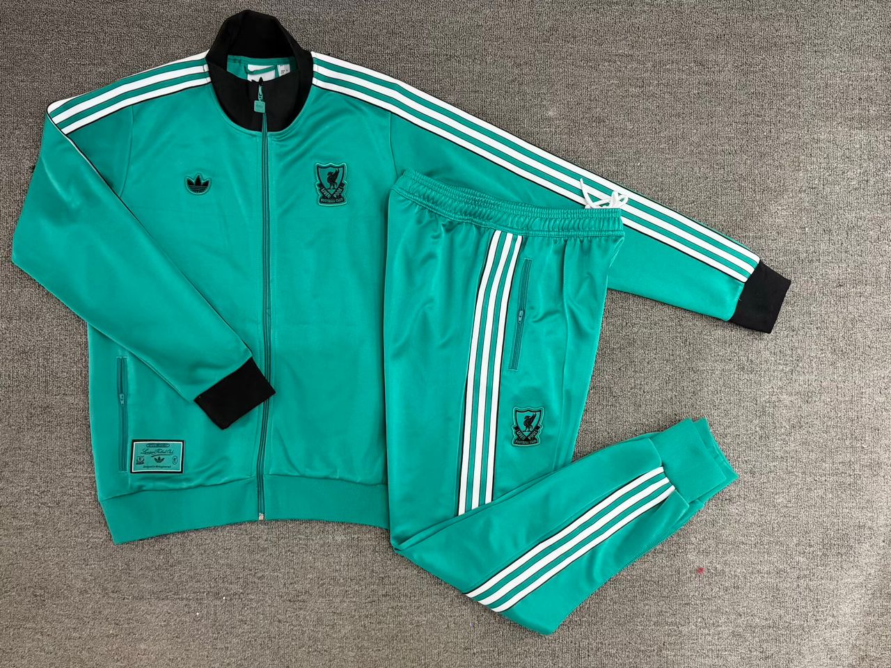 Liverpool adidas 25/26 Warm Winter Icons Third Anthem Jacket + Pants