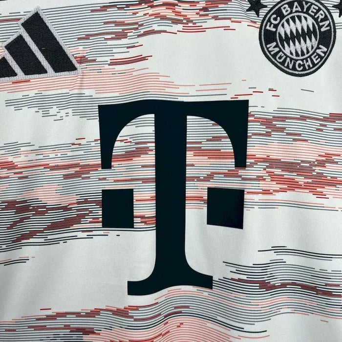 COMBO Bayern Munich 2025/26 + Oktoberfest Jersey