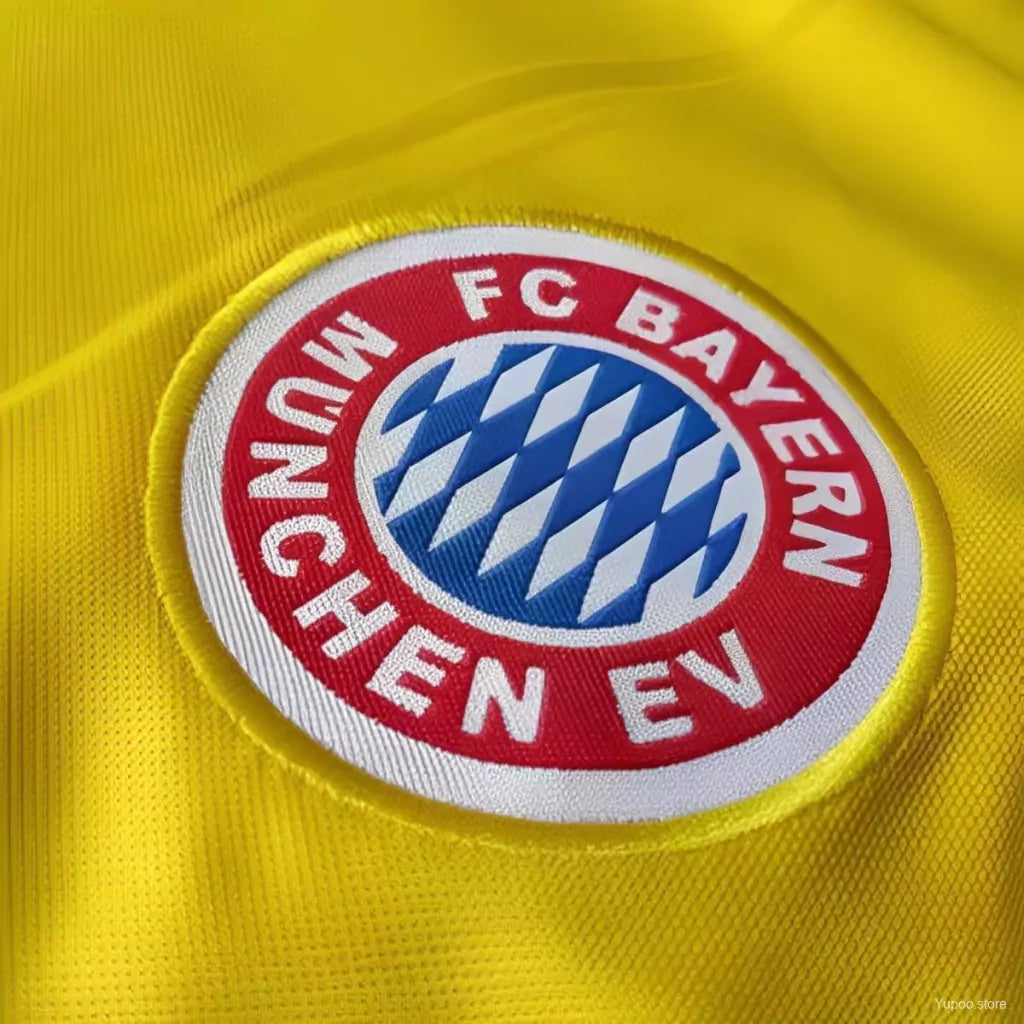 Bayern Munich Retro 93/95 Away Jersey