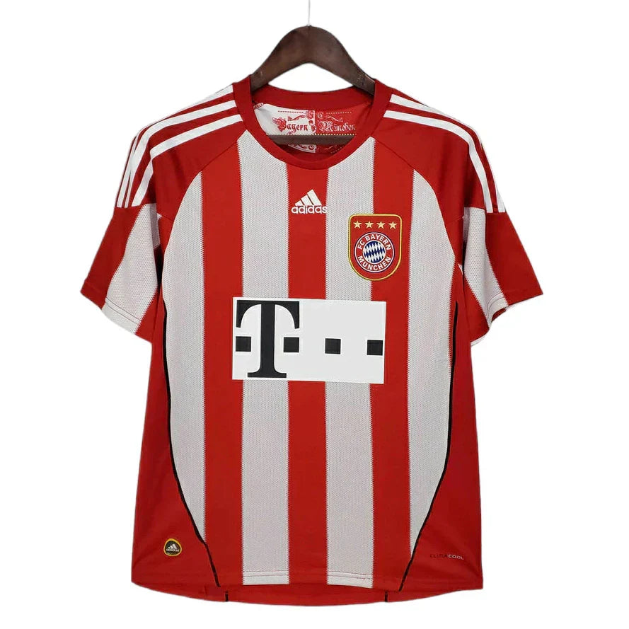 Bayern Munich Retro 10/11 Home Jersey